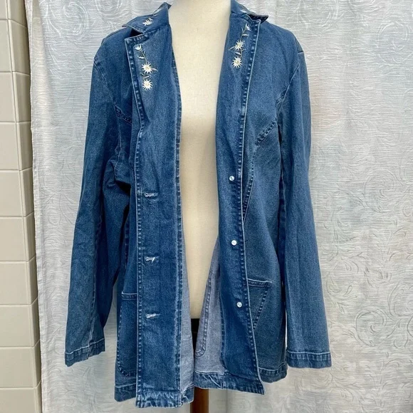 Denim & Co NWT Embroidered Denim Shirt Jacket - Picture 2 of 11
